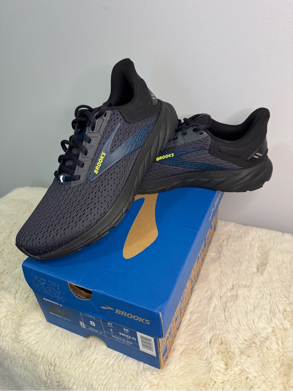 Brooks Men’s Black Running Shoes with Navy Accents